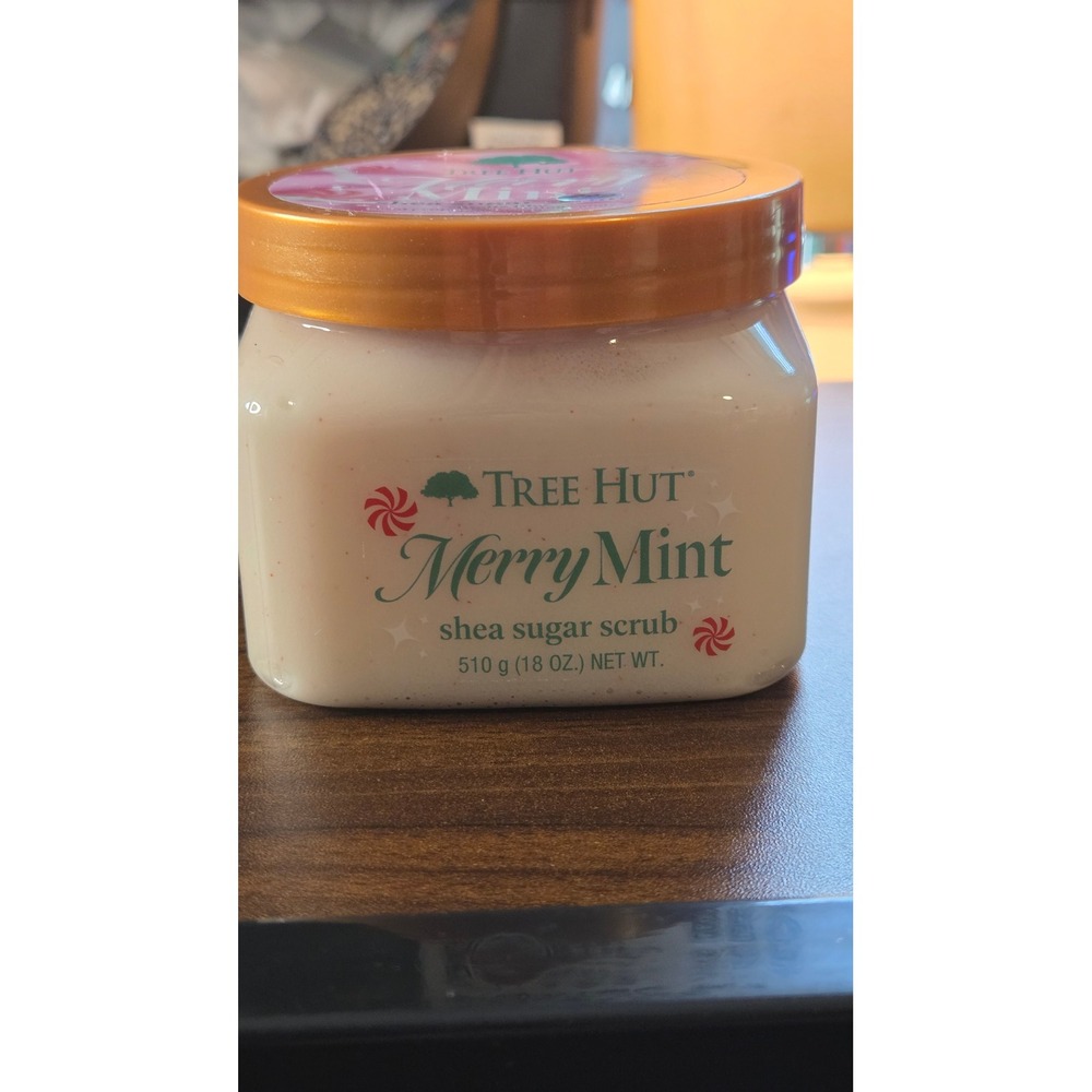 Tree Hut Merry Mint Shea Sugar Scrub 18oz Peppermint Holiday Edition Body Scrub